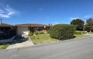 1/28 Brooklyn Drive, Redwoodtown