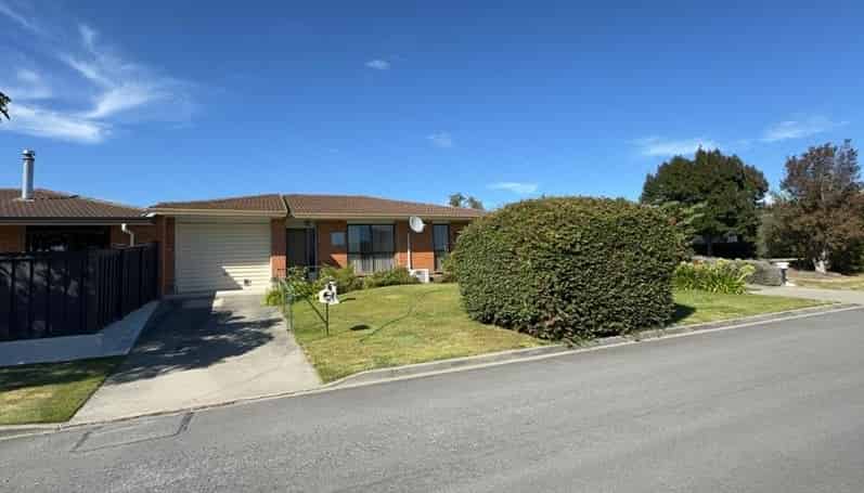 1/28 Brooklyn Drive, Redwoodtown