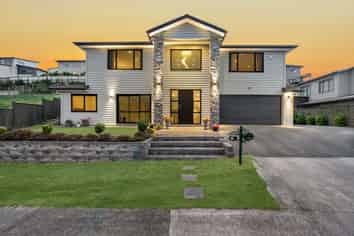 Granny/21 Dawood Place, The Gardens