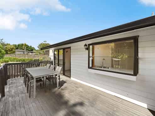 32 Acacia Crescent, Glenview