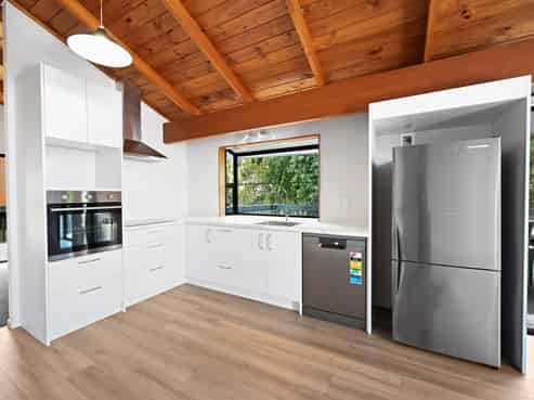 32 Acacia Crescent, Glenview