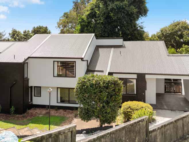 32 Acacia Crescent, Glenview