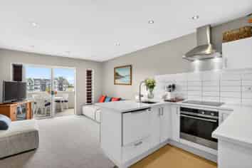 E3/71 Spencer Road, Albany