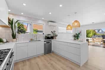 21 Woodstock Place, Russley