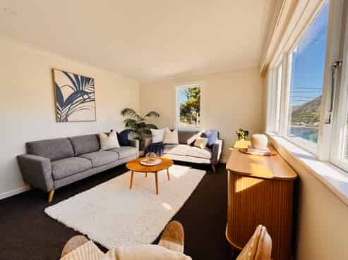 189 Severn Street, Island Bay