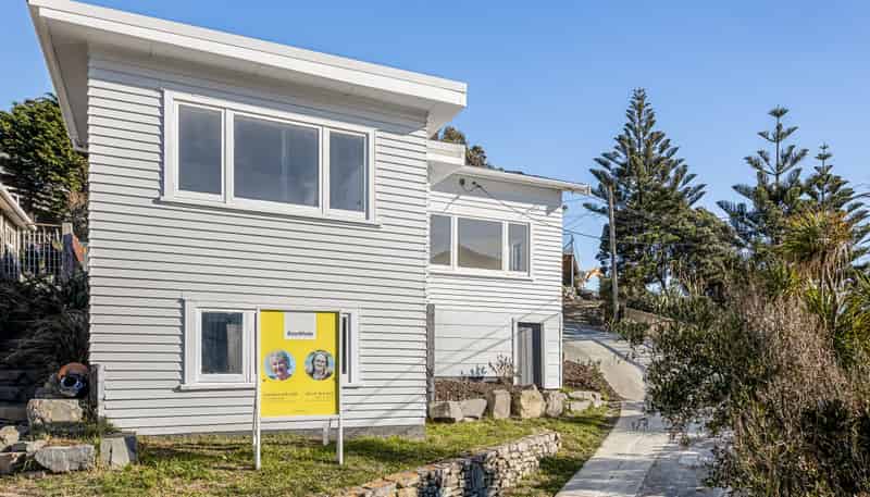 189 Severn Street, Island Bay