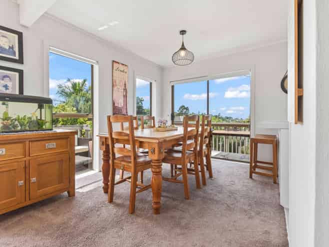 170 Stapleford Crescent, Browns Bay