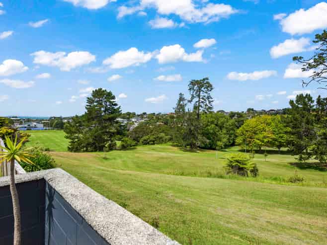 170 Stapleford Crescent, Browns Bay