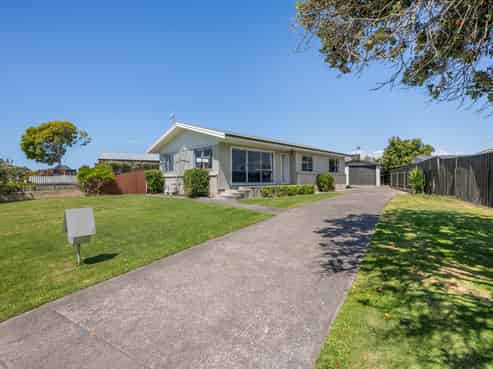 27 Southwark Avenue, Tamatea