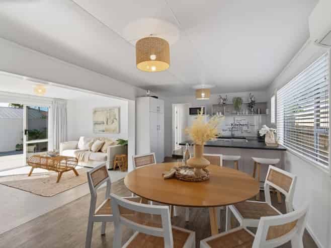 828B Papamoa Beach Road, Papamoa