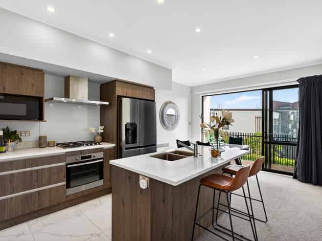 5 William Stratton Lane, Hobsonville