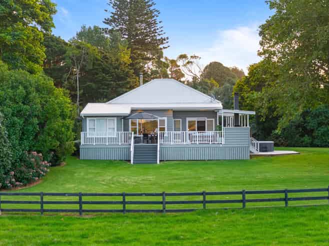 376 Taiapa Road, Muriwai