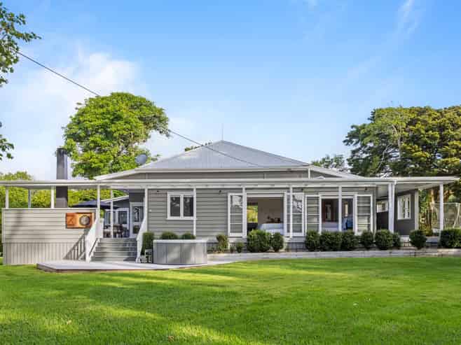 376 Taiapa Road, Muriwai