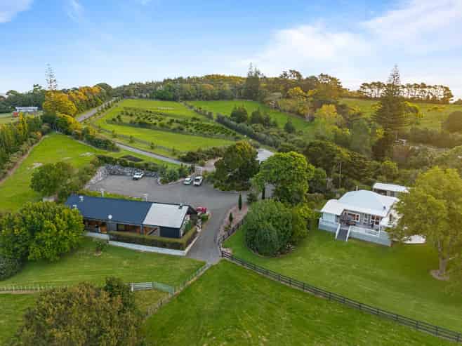 376 Taiapa Road, Muriwai
