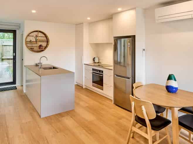 . High Street, Boulcott