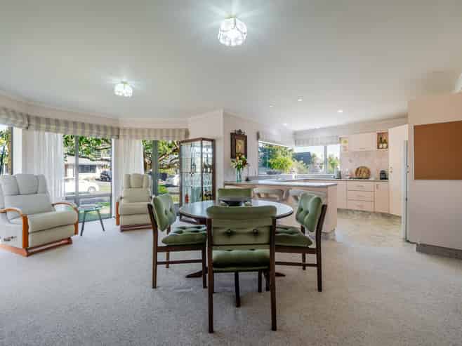 8 Rothesay Place, Westbrook