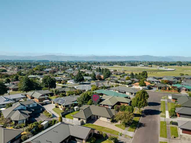 8 Rothesay Place, Westbrook