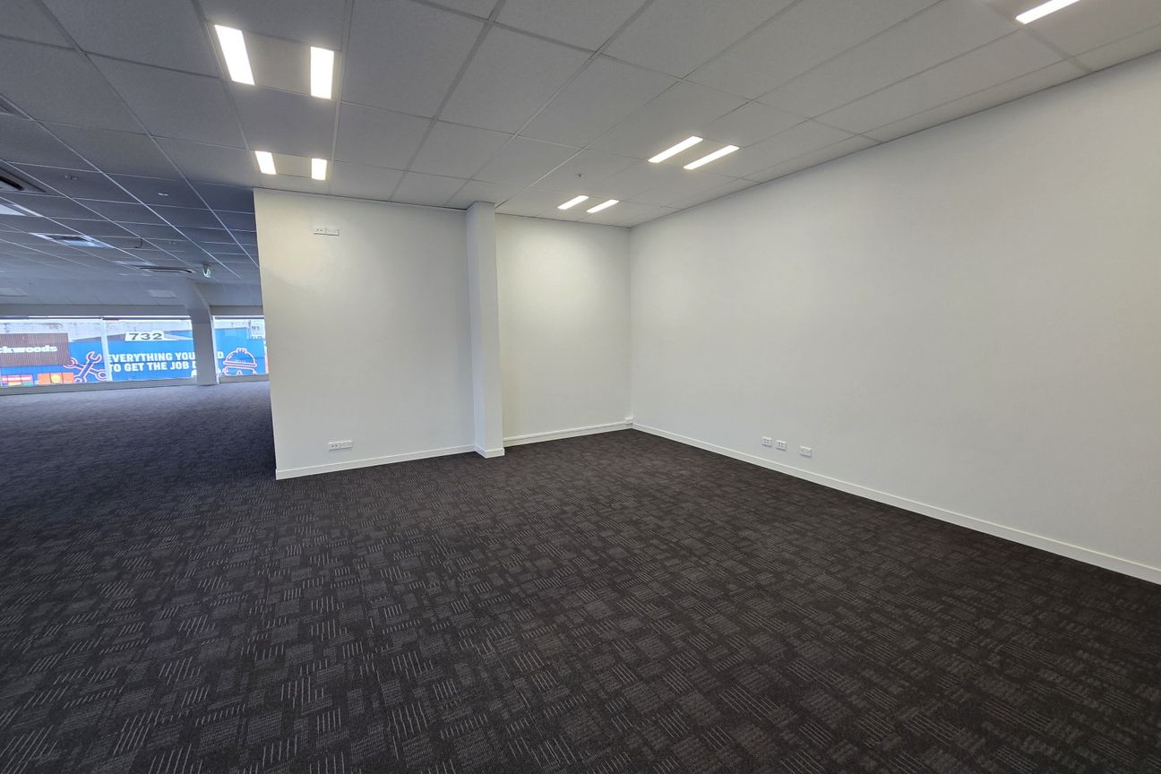 High Profile Office Opportunity - Vista 5