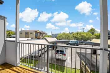 18/94 Glengarry Road, Glen Eden