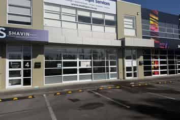 Great Opportunity for Retail, Office or Showroom