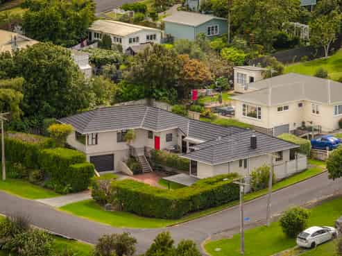 400 The Terrace, Thames