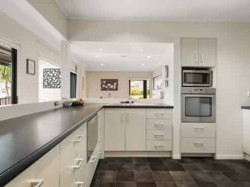 400 The Terrace, Thames