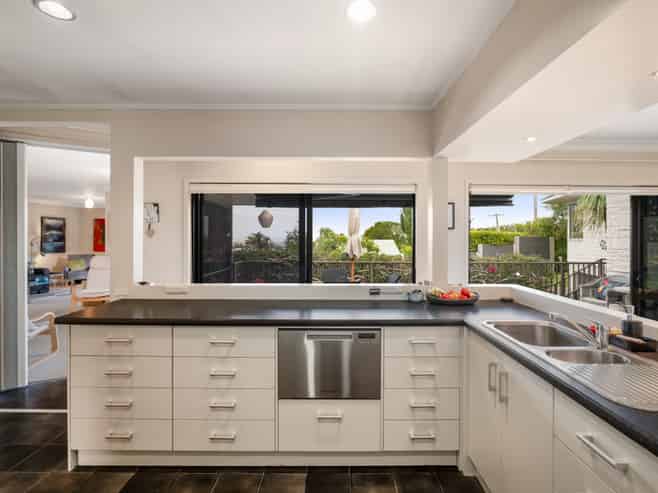 400 The Terrace, Thames