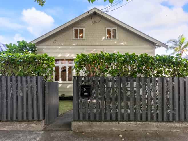 27 Castle Street, Grey Lynn