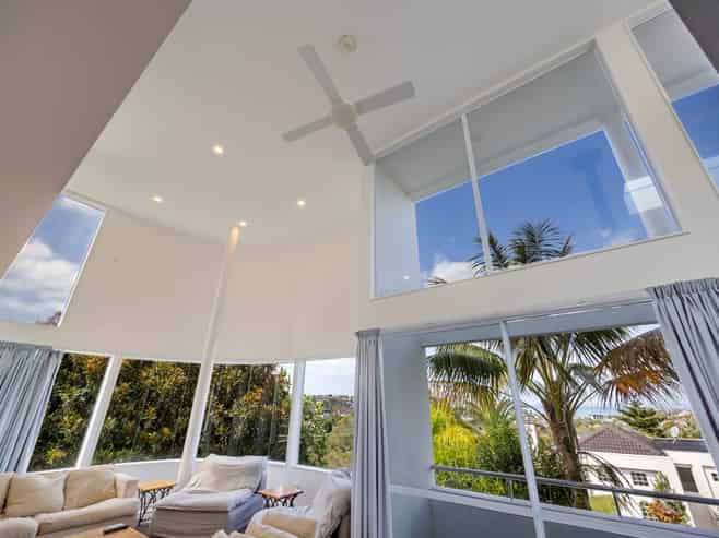 2/36 King Richard Place, Browns Bay