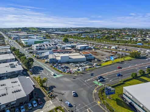 Mt Roskill - Rare vacant commercial land