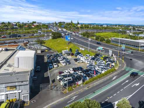 Mt Roskill - Rare vacant commercial land
