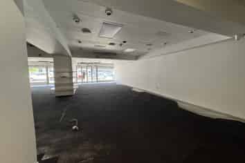 Blank canvas retail on High Street