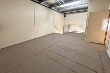 LIVE AND WORK IN MANUKAU - MOTIVATED LANDLORD
