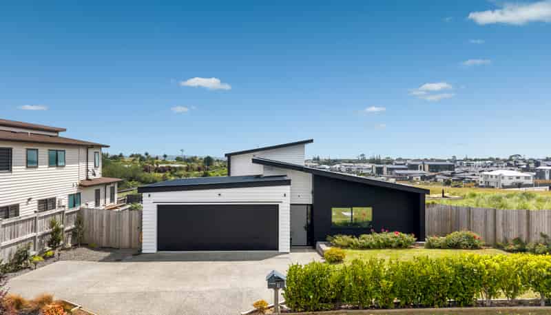11 Whawhaki Road, Beachlands