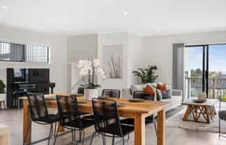 11 Whawhaki Road, Beachlands