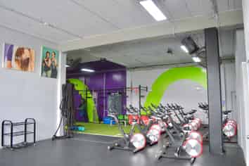 Versatile Showroom with Excellent Exposure