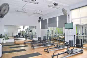 Versatile Showroom with Excellent Exposure