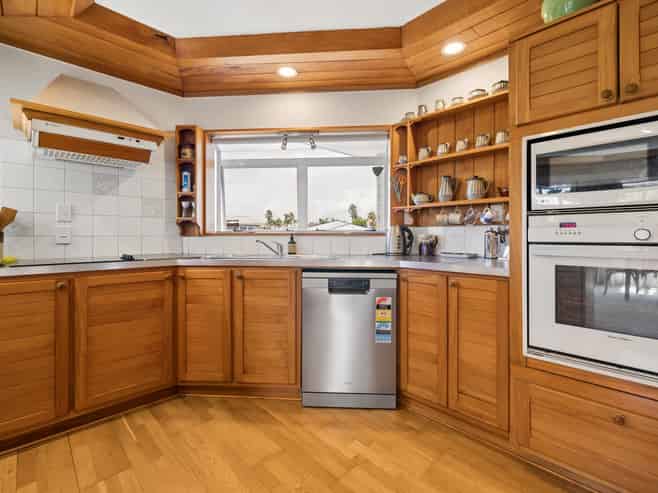 6 Lillian Place, Orewa