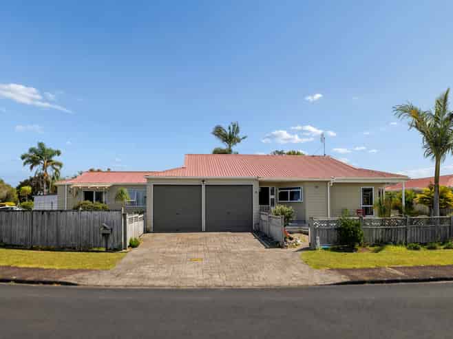 6 Lillian Place, Orewa