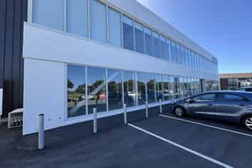 Premium Petone space with huge potential