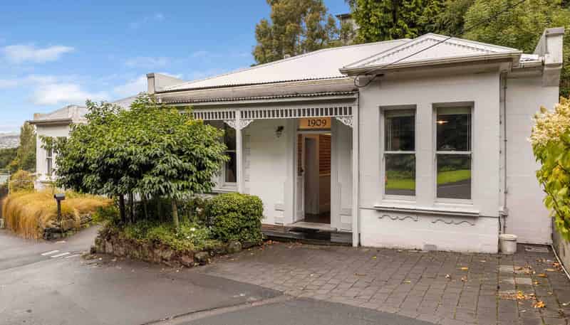 21 Serpentine Avenue, DUNEDIN CENTRAL