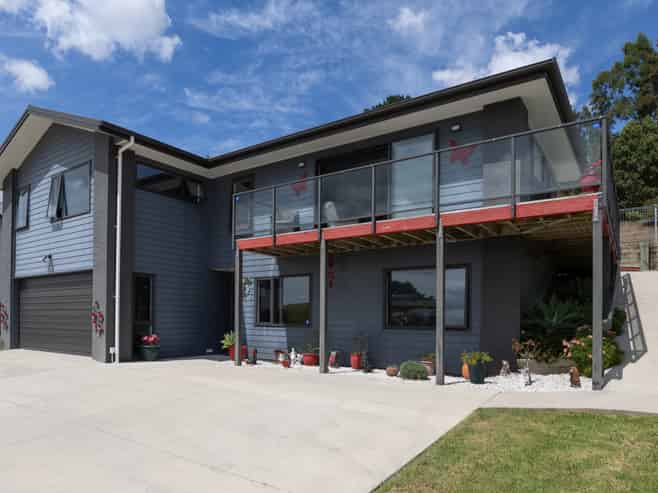 48 Hartis Avenue, Huntly