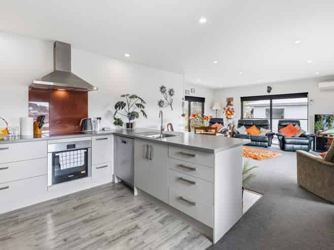 48 Hartis Avenue, Huntly