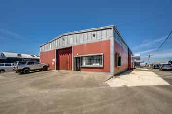 Freehold Corner Site - Occupy or Invest