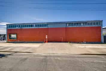 Freehold Corner Site - Occupy or Invest