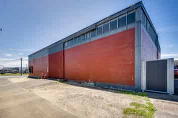 Freehold Corner Site - Occupy or Invest