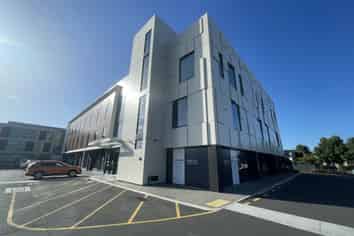 Premium Medical Suite in Ormiston Hospital