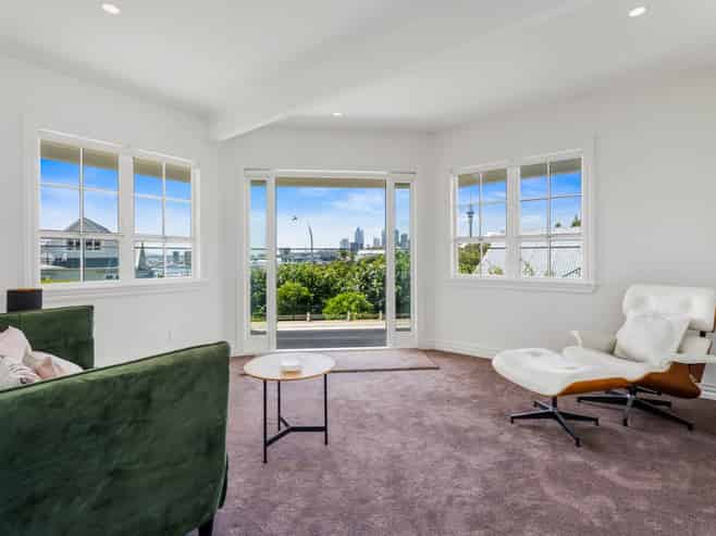 30 Hackett Street, Saint Marys Bay