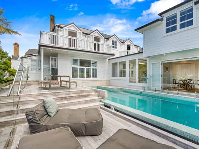 30 Hackett Street, Saint Marys Bay