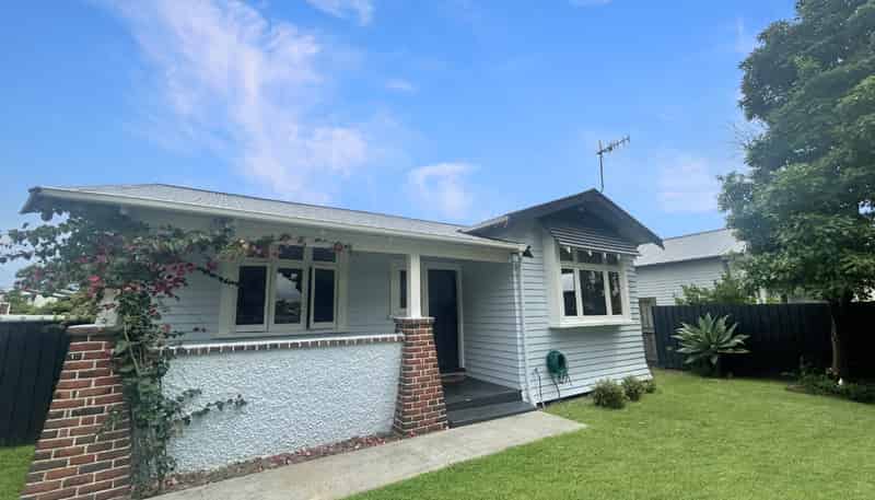 24 Kingswood Street, Takaro